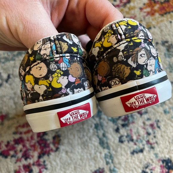 Charlie Brown slip on Vans. - Picture 5 of 5